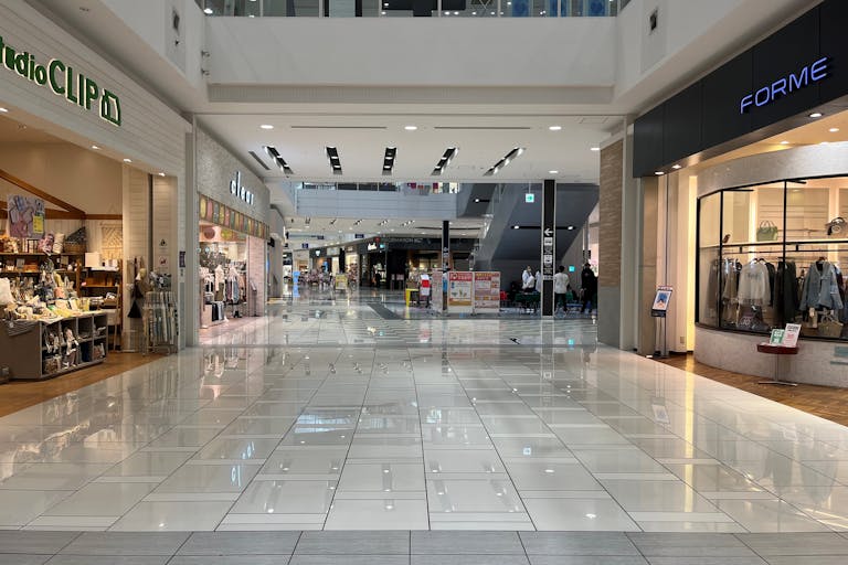 【イオンモール大和郡山】1階スタディオクリップ前の画像2