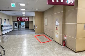 【イオン秋田中央店】プロモーションイベントや物販に最適な施設3階立体駐車場出入口付近にあるイベントスペース