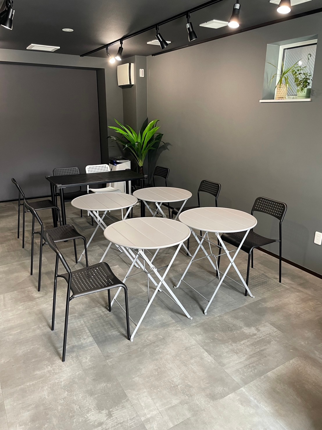 【高円寺駅4分】ポップアップ人気のカフェ併設路面店！店舗什器がかなり豊富！！の画像7