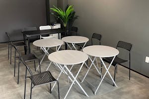 【高円寺駅4分】ポップアップ人気のカフェ併設路面店!店舗什器がかなり豊富!!