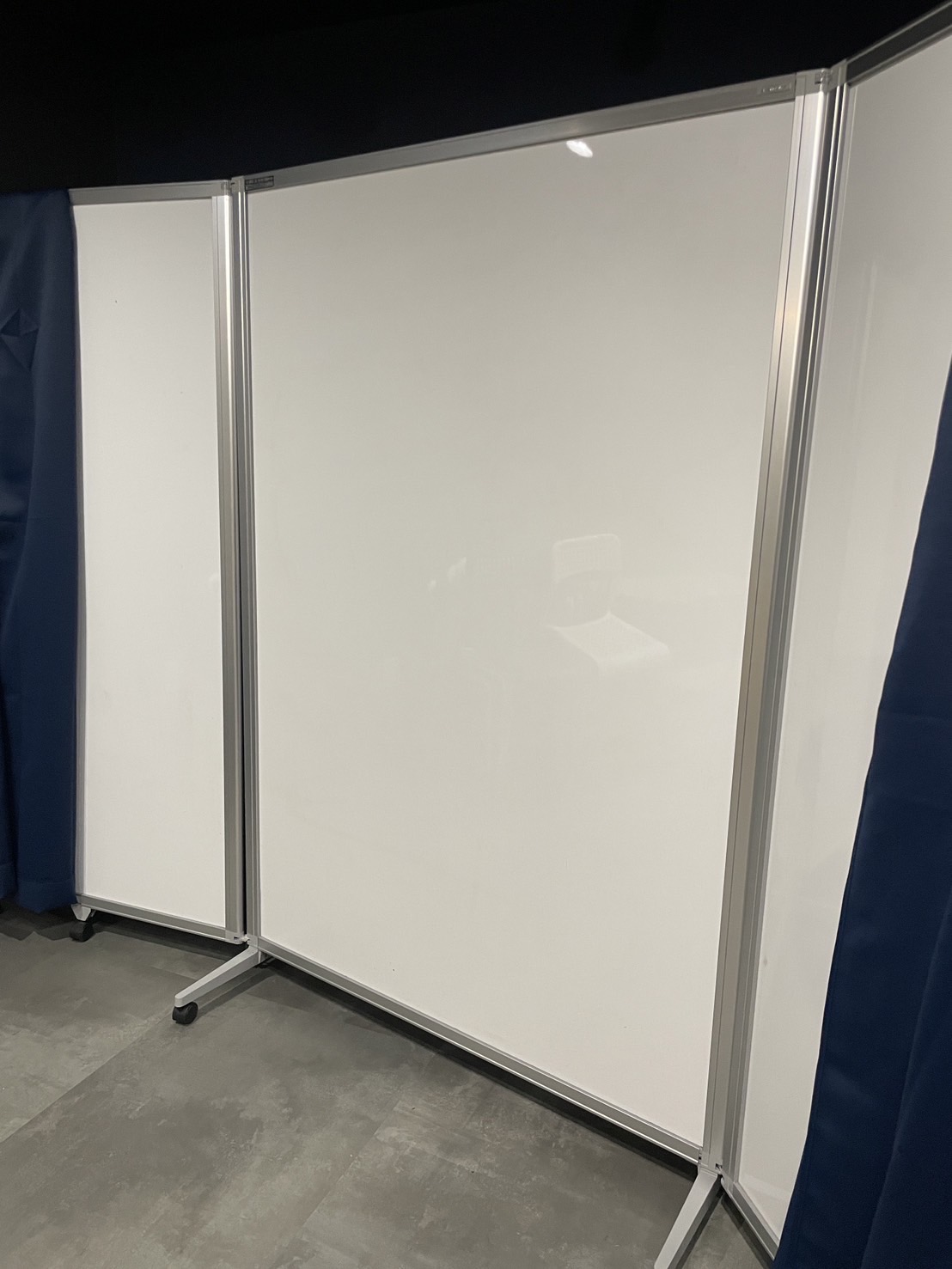 可動式ホワイトボード