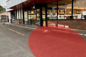 【スーパーよしだ鹿島店】キッチンカーや販促プロモーション等のイベントに適した屋外駐車場スペース