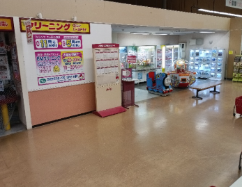 【マックスバリュ紫波店】クリーニング店横スペース 販促プロモーションに最適なスーパー店内催事イベントスペース