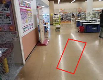 【マックスバリュ紫波店】クリーニング店横スペース 販促プロモーションに最適なスーパー店内催事イベントスペース