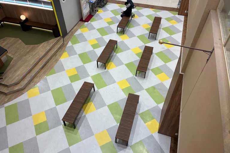 【イオン千歳店】西側広場の画像3