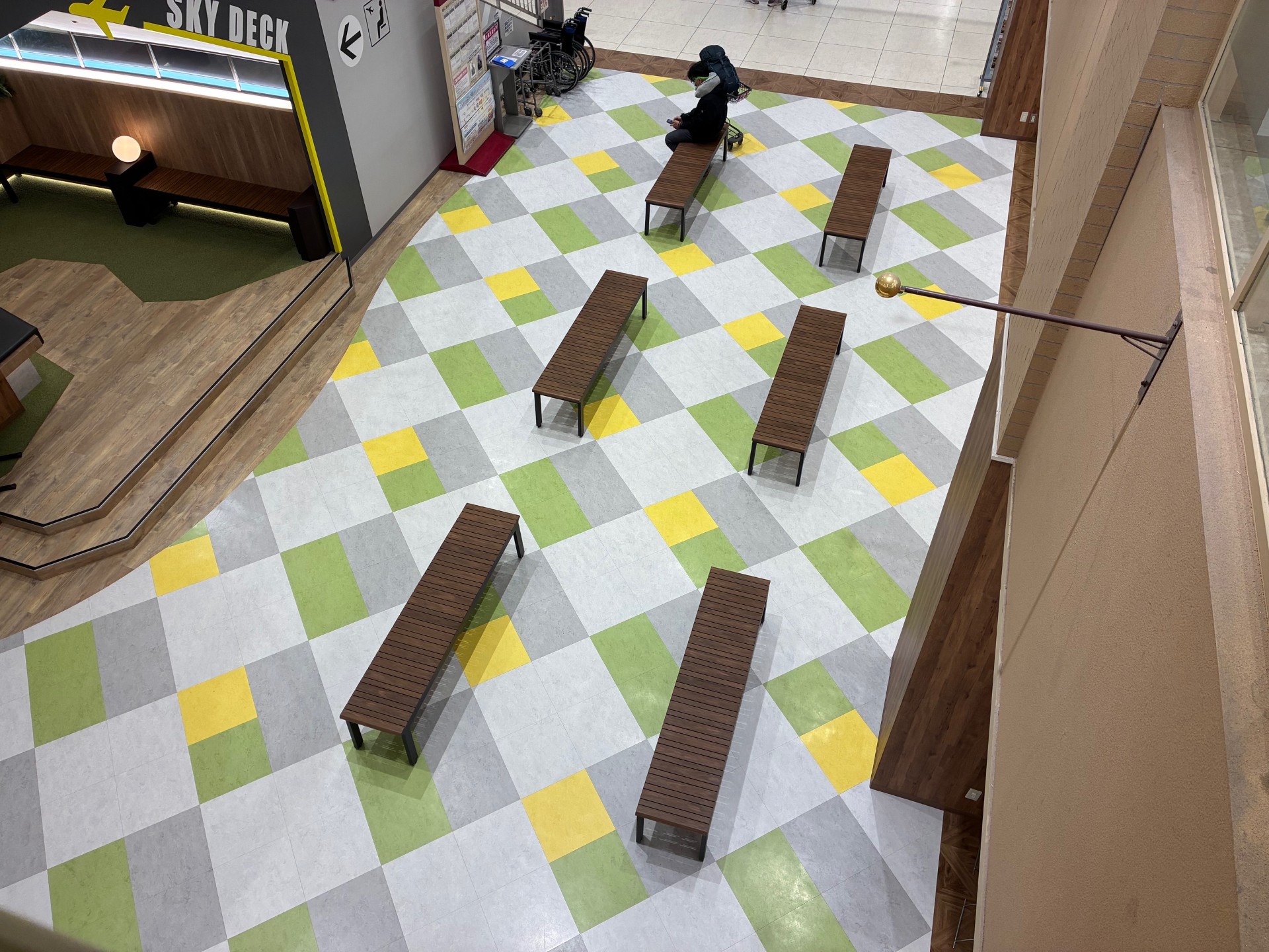 【イオン千歳店】西側広場