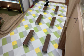 【イオン千歳店】西側広場