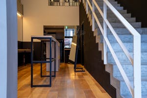 【周年記念価格!!/堀江公園すぐ/アメ村三角公園徒歩5分】路面店/天井高5.5m/ポップアップストアや展示会に!姿見やハンガーラックなど無料貸出什器あり