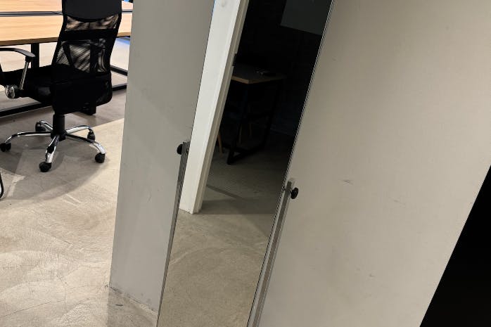 【周年記念価格!!/堀江公園すぐ/アメ村三角公園徒歩5分】路面店/天井高5.5m/ポップアップストアや展示会に!姿見やハンガーラックなど無料貸出什器あり