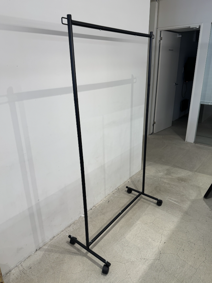 ハンガーラック（3つあります）