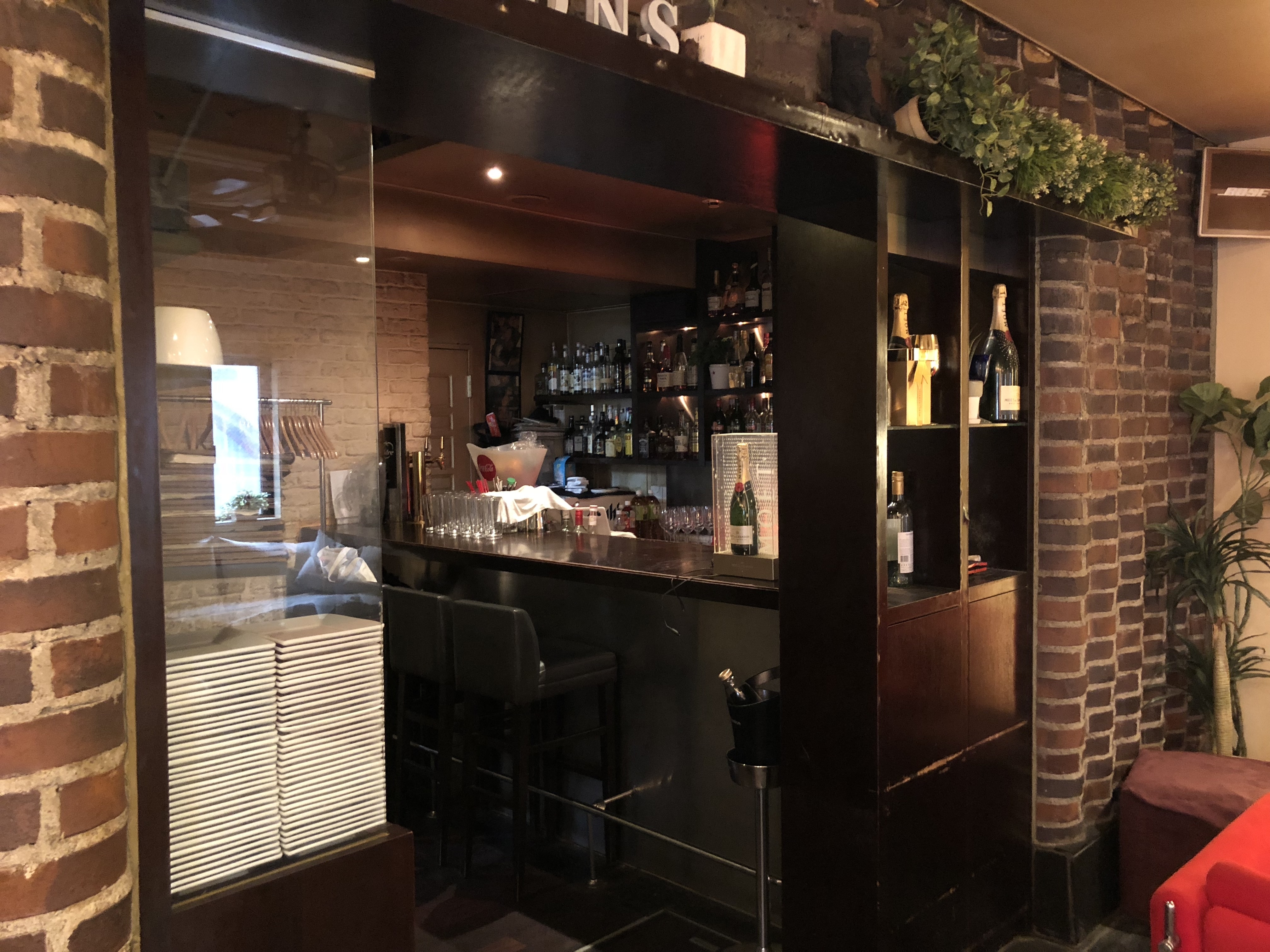 スペースの入り口のお写真です