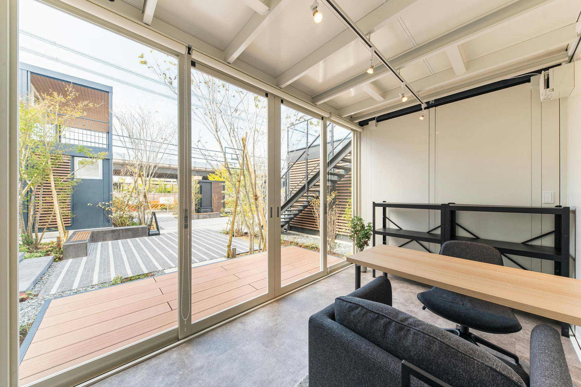 【大阪府東大阪市】自主企画マルシェやポップアップストアに最適なお手頃価格のレンタルスペース「Shop」/敷地全体の貸切イベント開催も可能!