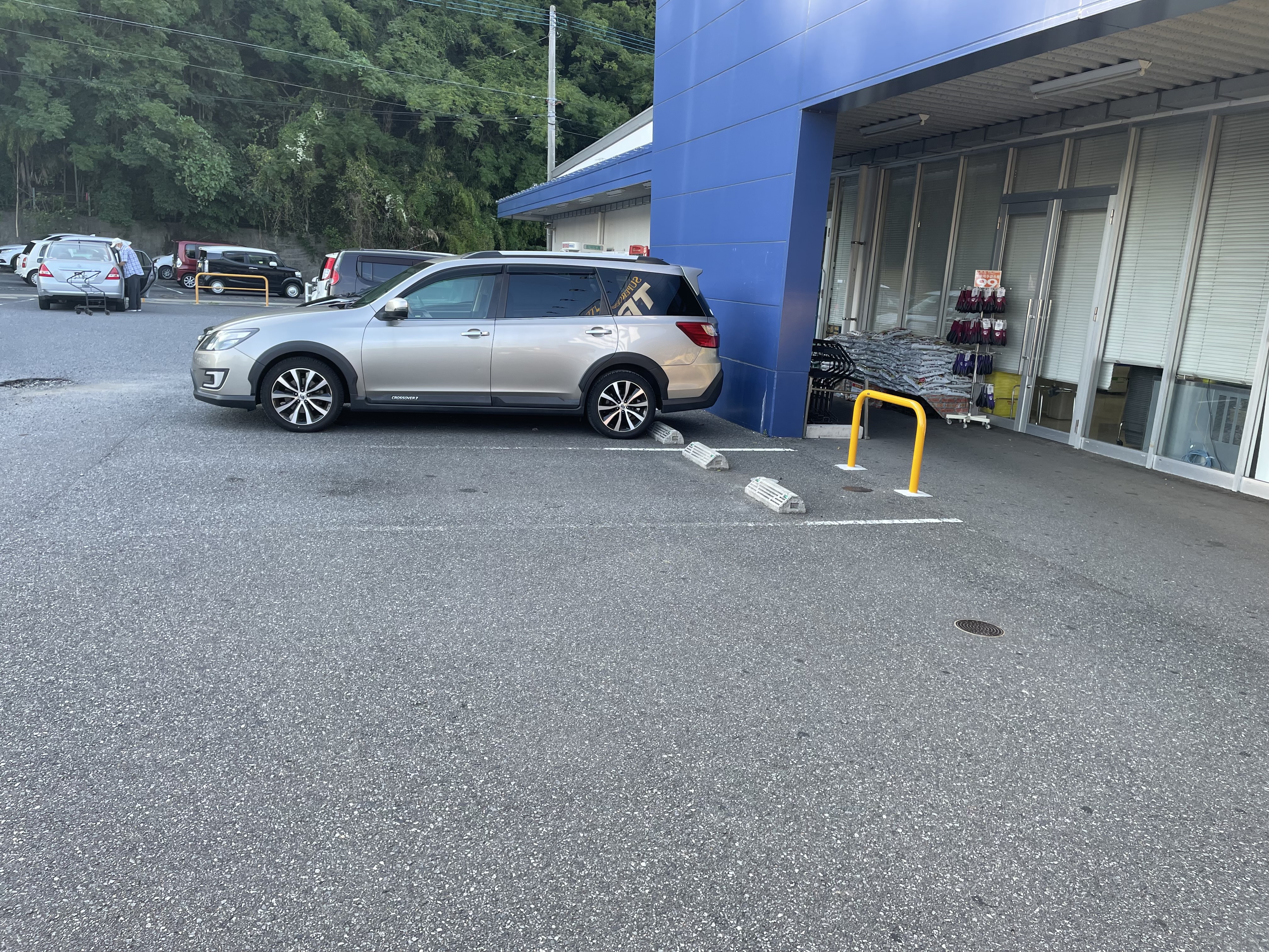 【スーパーセンタートライアル佐世保大和店】キッチンカー（調理営業）出店限定/屋外スペース