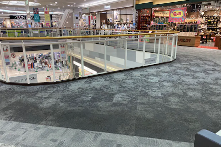 【イオンモール直方】2F 中央北ブリッジの画像1