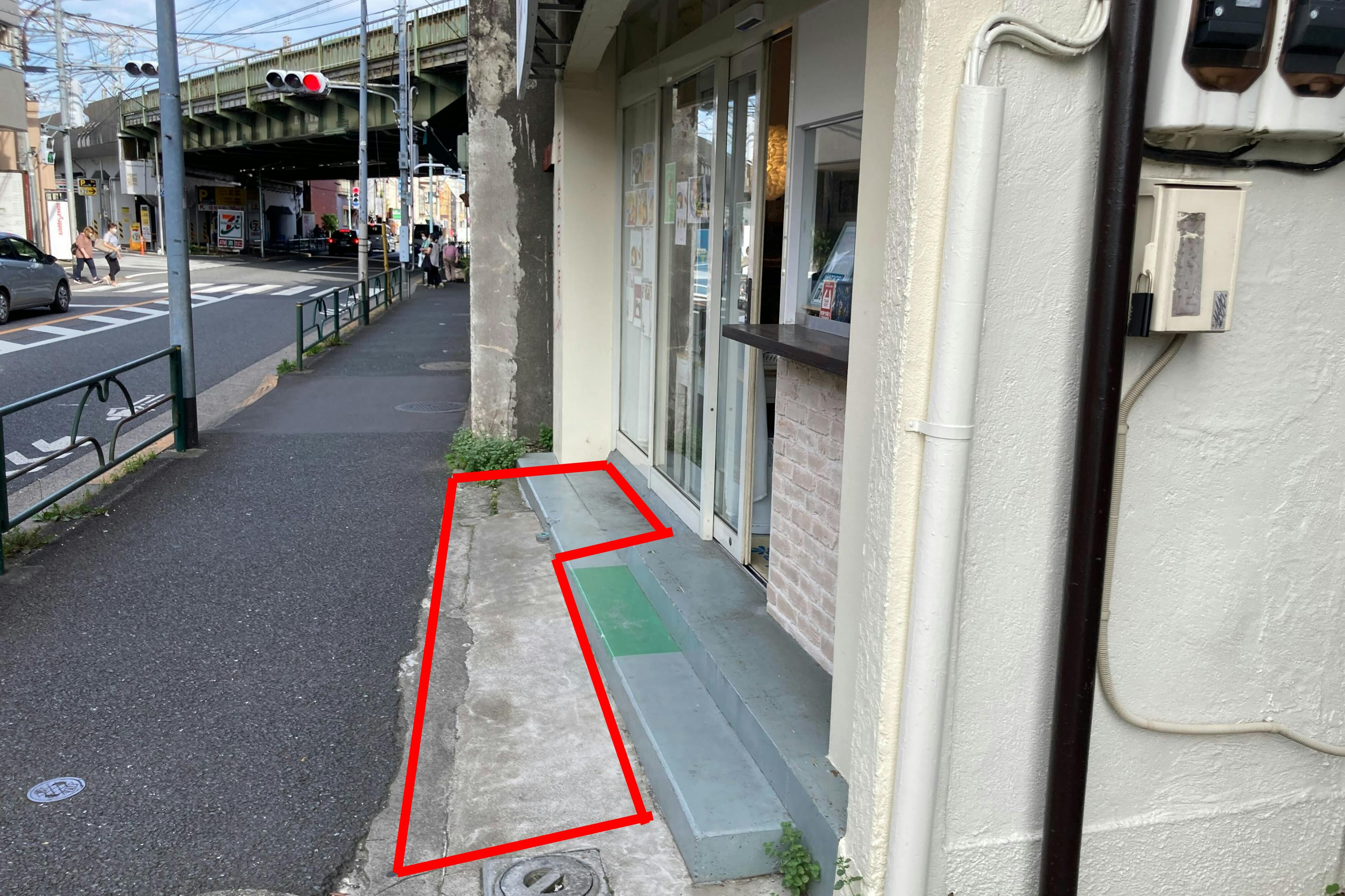 【吉祥寺駅8分】食物販や雑貨展示販売等に最適な吉祥寺エリアのカフェ軒先イベントスペース