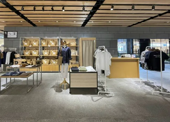 【アミュプラザくまもと】AMU2階 滝前イベントスペース