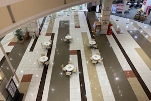 【イオンモール八千代緑が丘】各種プロモーションや物販、食物販のポップアップストアに最適なローズ広場スペース