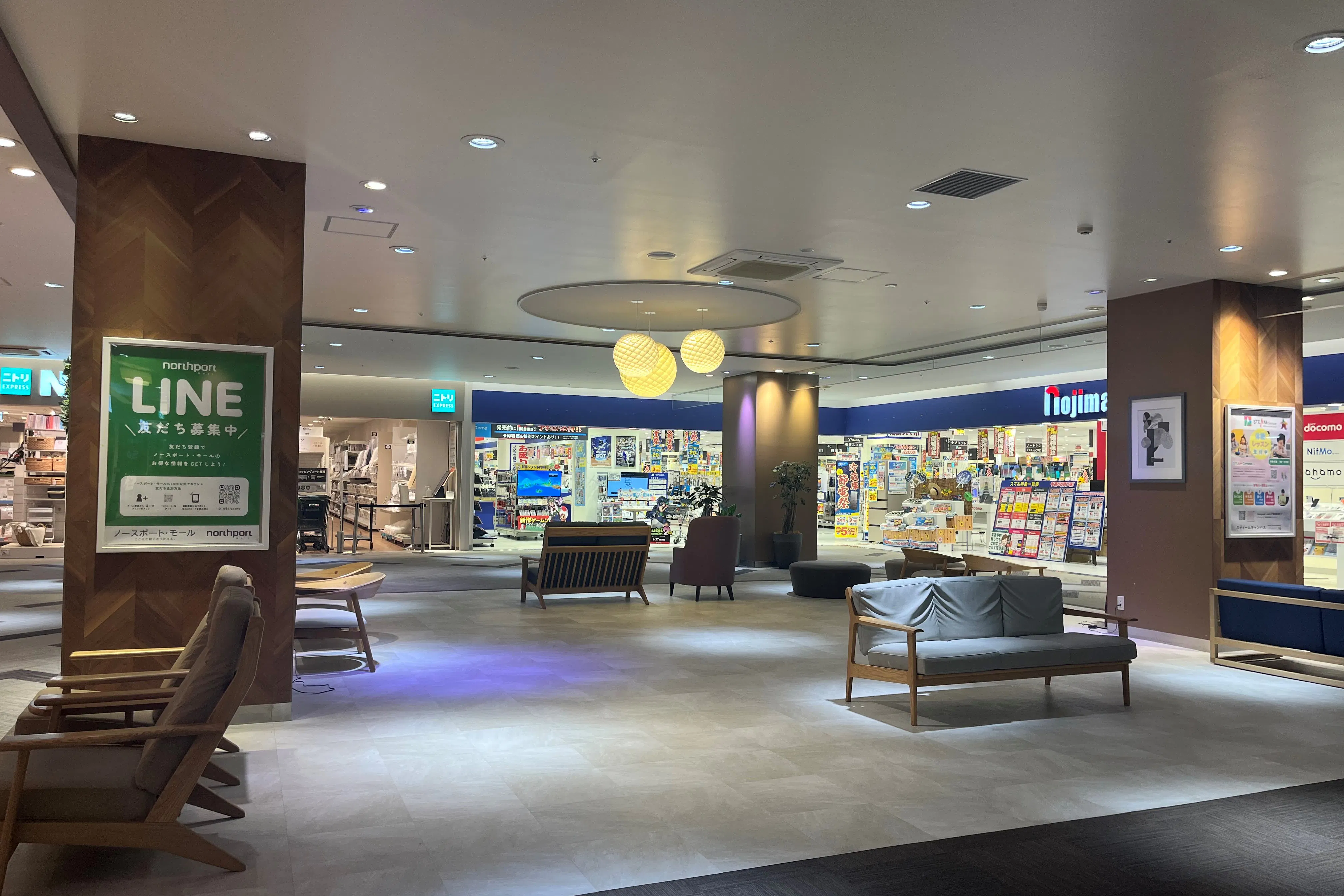 【ノースポート・モール】「4F-1区画(ノジマ前)」ポップアップストアやプロモーションに適したエスカレーター前イベントスペース