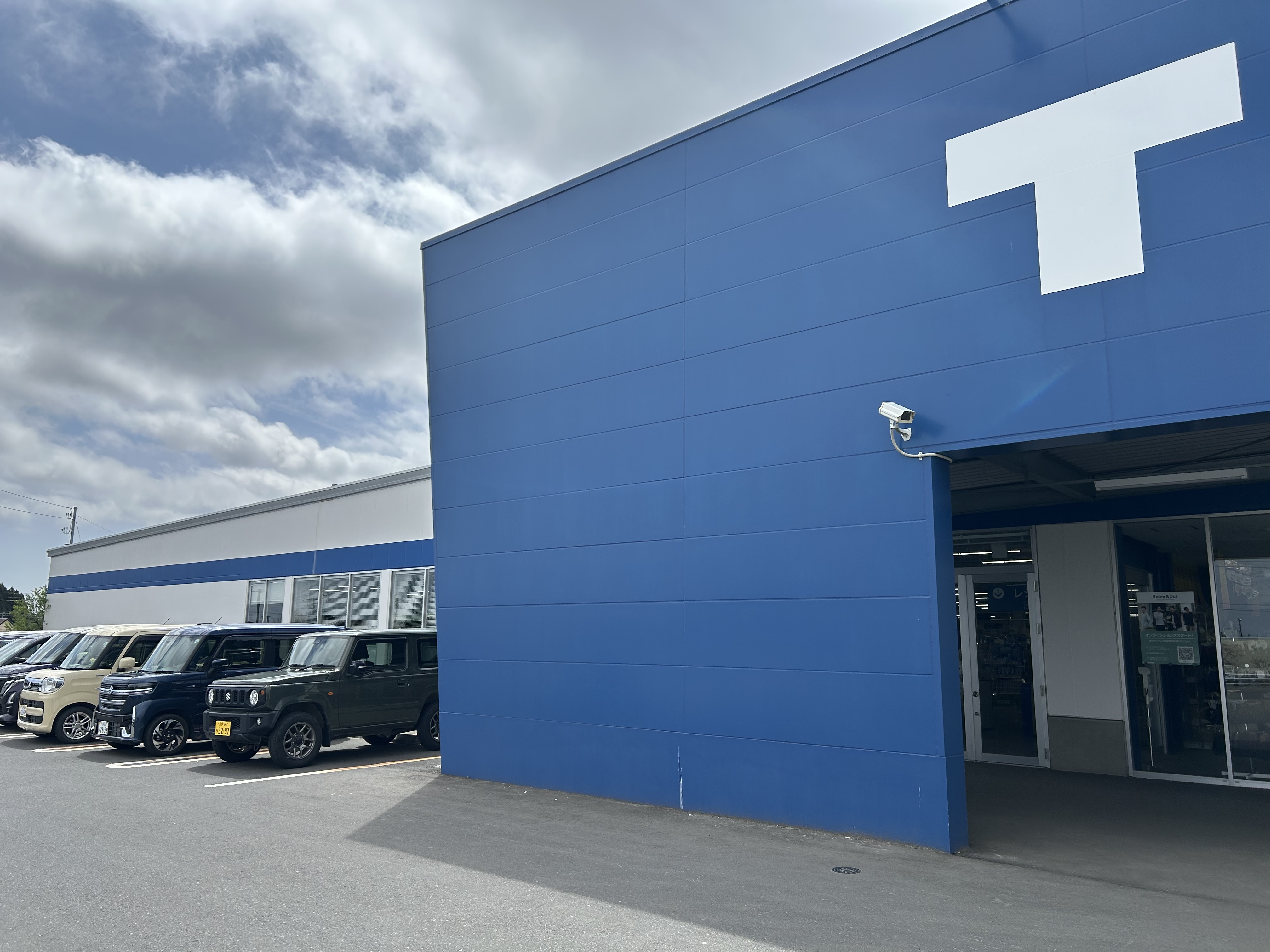 【スーパーセンタートライアルおいらせ店】【ポーチ前：左側（T）】キッチンカー（調理営業）出店限定/屋外　Ⓐキッチンカースペース