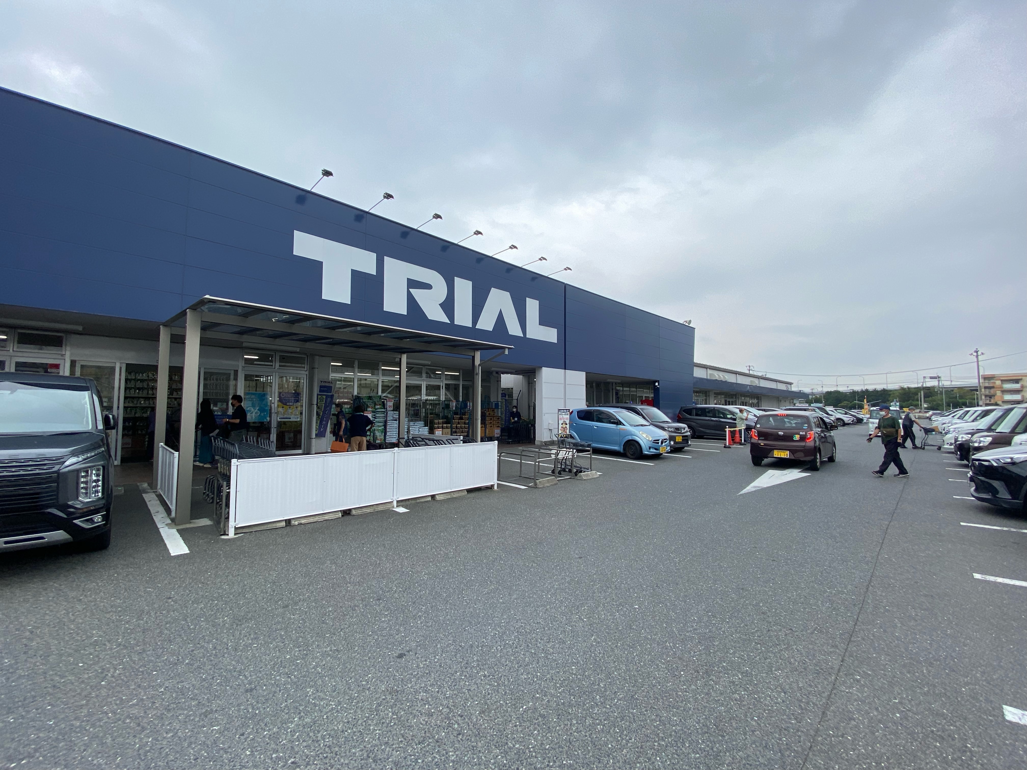 【スーパーセンタートライアル東篠崎店】キッチンカー（調理営業）出店限定/屋外スペース