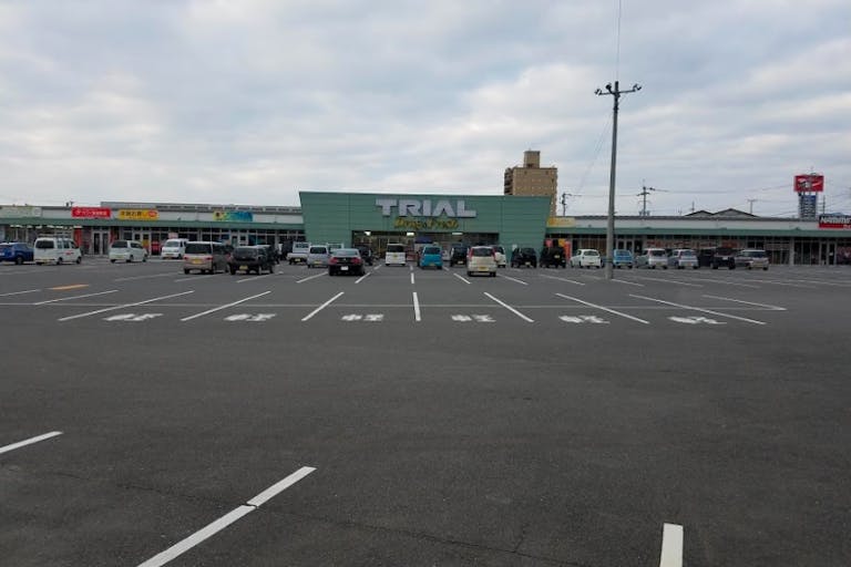 【ドラッグ&フレッシュトライアル上峰店】キッチンカー(調理営業)出店限定/屋外スペースの画像2