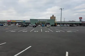 【ドラッグ&フレッシュトライアル上峰店】キッチンカー(調理営業)出店限定/屋外スペース