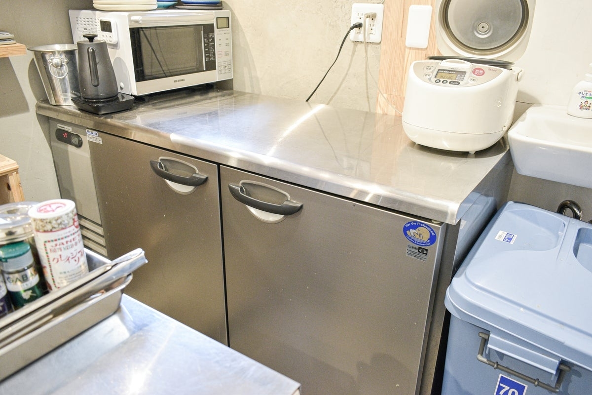 左｜冷凍庫 右｜冷蔵庫