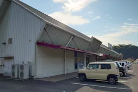 【タイヘイ吹上店】 キッチンカーに最適な正面西側軒下スペース