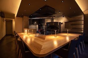 【尾山台駅1分】ワークショップや撮影に最適な本格的な薪窯のあるカウンター付きイベントスペース