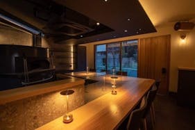 【尾山台駅1分】ワークショップや撮影に最適な本格的な薪窯のあるカウンター付きイベントスペース