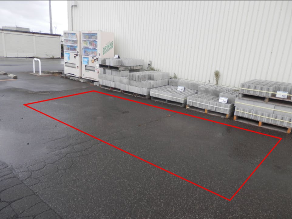 【サンデー柏店】屋外駐車場　キッチンカーの出店に最適なホームセンター内駐車場の屋外イベントスペースの画像
