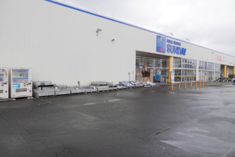 【サンデー柏店】屋外駐車場 キッチンカーの出店に最適なホームセンター内駐車場の屋外イベントスペースの画像4