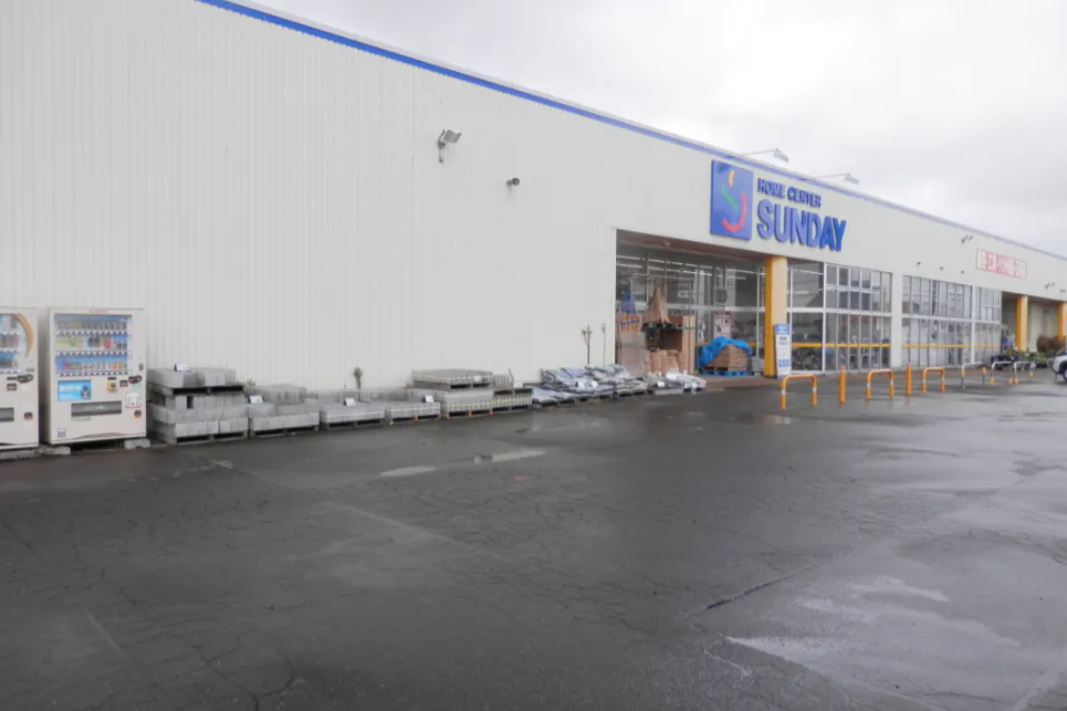 【サンデー柏店】屋外駐車場 キッチンカーの出店に最適なホームセンター内駐車場の屋外イベントスペース