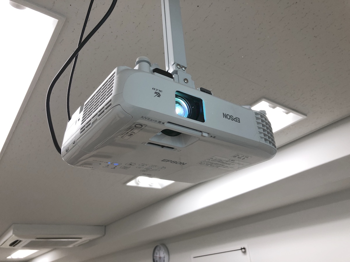 【品川駅3分　1階路面店】展示会やワークショップに適したプロジェクター・演台・WiFi全て無料のイベントスペースの画像6