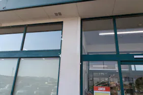 【ゆめマート山鹿】店頭軒下 ポップアップストア(物販、食物販)やプロモーション用途に最適なスーパーの屋外催事イベントスペース