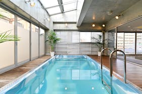 【長居駅5分】各種展示会や撮影会等に最適なラグジュアリーな雰囲気が特徴的なレンタルスタジオ