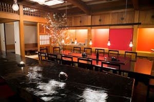 【表参道駅3分】ロケや撮影会等の撮影用途やイベント実施に最適な幻想的な和空間テイストのイベントスペース