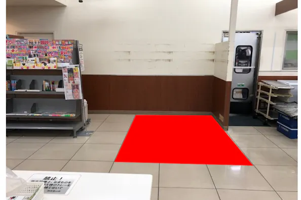 【西友 豊山店】1階入口付近レジ前 プロモーションや物販、食物販のポップアップストアに最適なスーパー店内催事イベントスペース (横 90cm×奥行120cm)