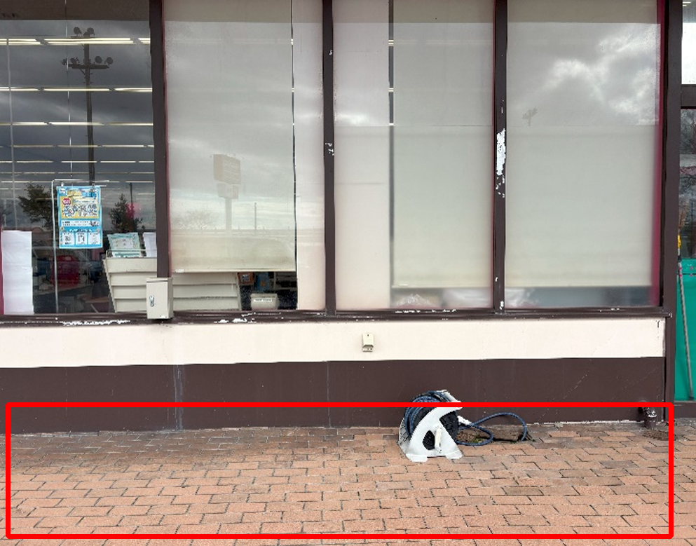 【マックスバリュ琴丘店】軒下 販促プロモーションや物販に最適なスーパー店外催事イベントスペース