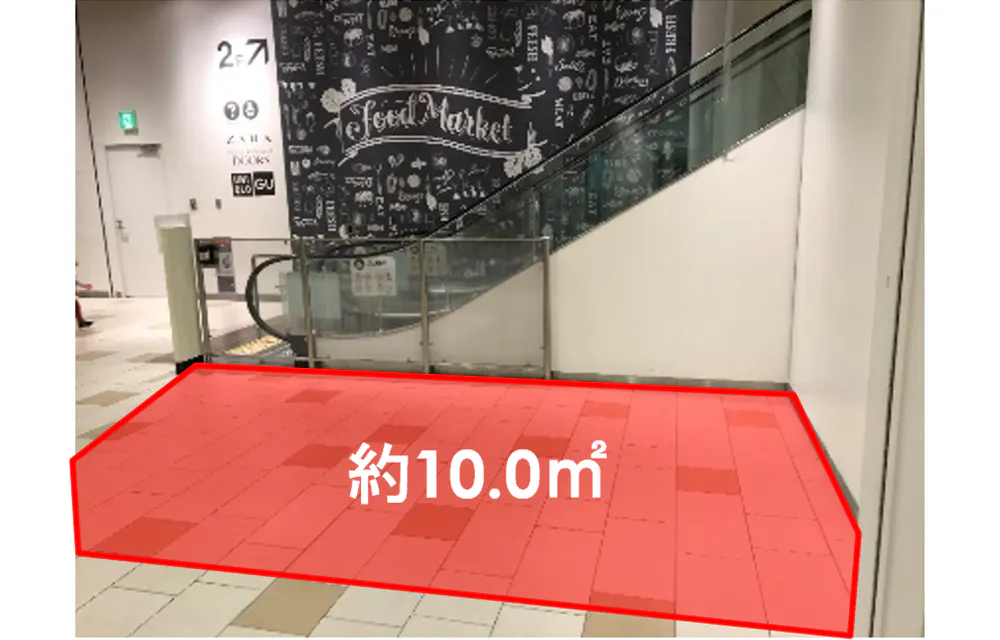 【ららぽーと柏の葉】143区画横エスカレーター脇