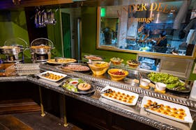 【渋谷駅8分】パーティイベントや展示会・プロモーションに適した緑溢れるリラックスした空間を提供するのイベントスペース