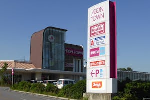 【イオンタウン南城大里/フードコート前】PRイベントやポップアップストアに最適なイオンタウン南城大里1Fフードコート前の大型イベントスペース