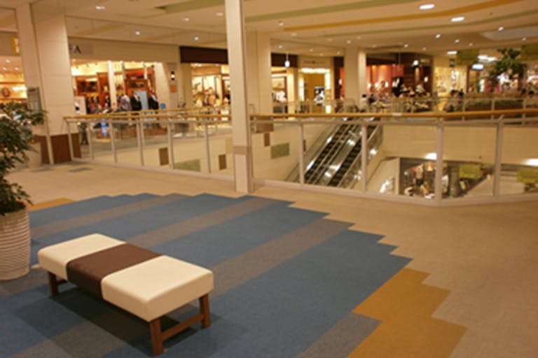 【イオンタウン千種/2F中央エレベーター前】ポップアップストアやセールスプロモーションに最適な相談ブースの設置も可能なイベントスペースの画像1