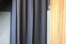 【祐天寺駅8分】ポップアップストアやアパレルの展示会に最適な駒沢通り沿いに面した路面スペース