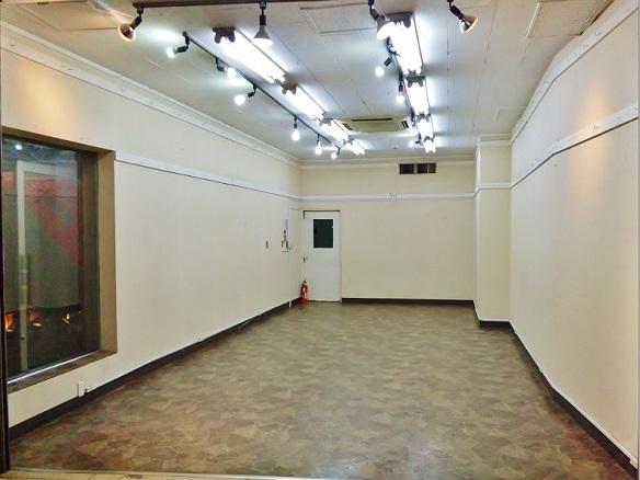 【大久保駅2分】催事やポップアップストアに最適な大久保通りにある路面スペース①