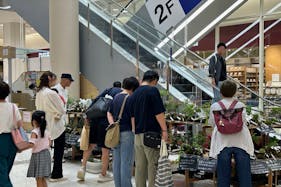 【イオンモール京都五条】1F インフォメーション横