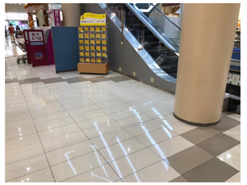 【イオンモール京都五条】1F　インフォメーション横