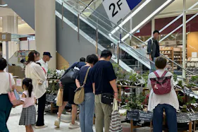 【イオンモール京都五条】1F インフォメーション横
