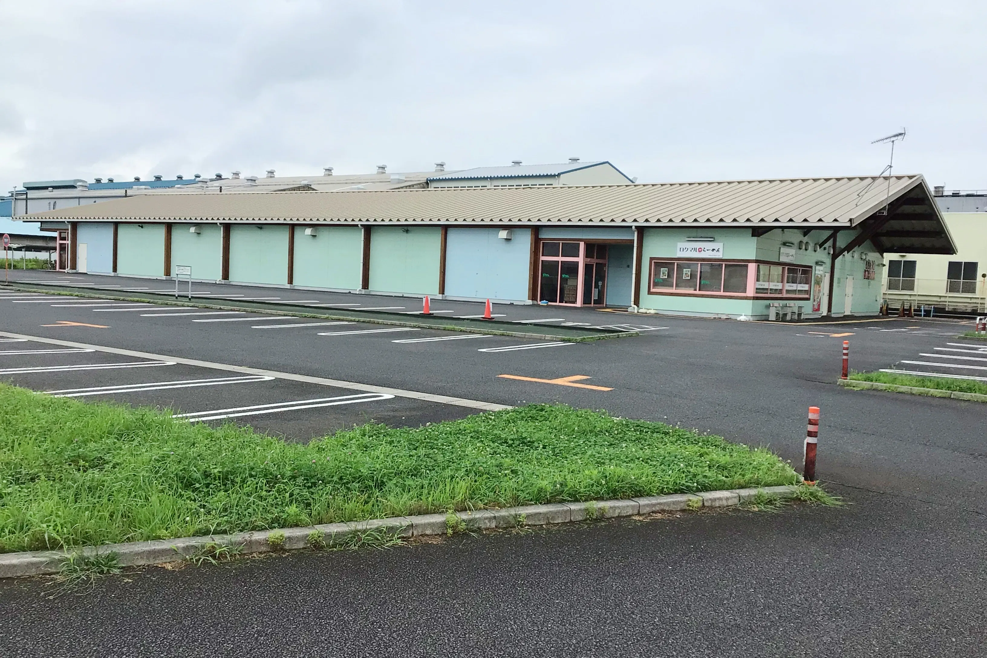 【ダイナム埼玉所沢店ゆったり館】キッチンカーやプロモーションイベントに最適なアミューズメント施設のイベントスペース