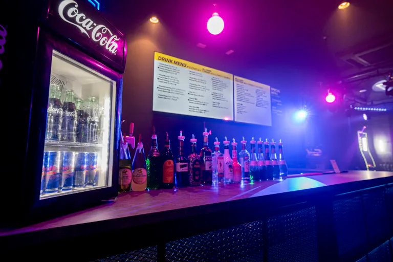 バーカウンターあり